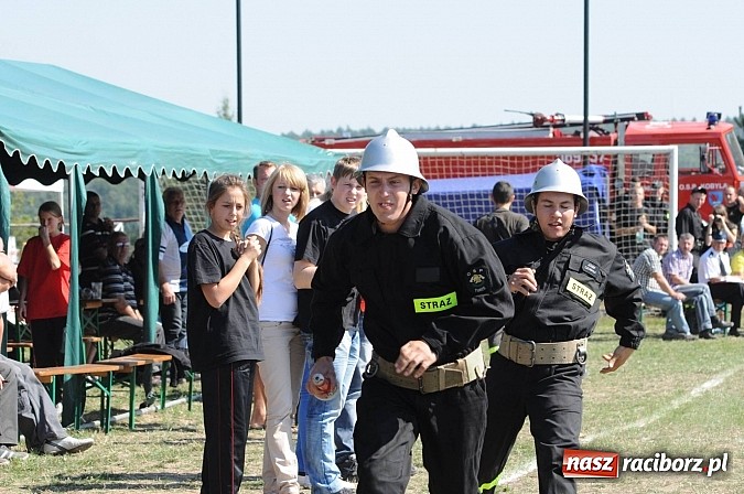 Zdjęcie w galerii na portalu naszraciborz.pl: Krzanowice, Pietraszyn, Turze i Sławików - nowi strażaccy mistrzowie powiatu wiadomości z regionu