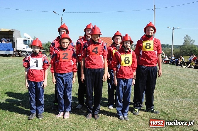 Zdjęcie w galerii na portalu naszraciborz.pl: Krzanowice, Pietraszyn, Turze i Sławików - nowi strażaccy mistrzowie powiatu wiadomości z regionu