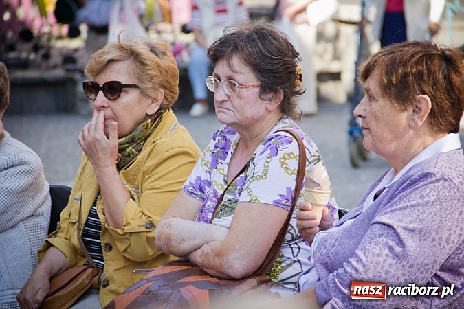 Zdjęcie w galerii na portalu naszraciborz.pl: Narodowe Czytanie Fredry przy RCI wiadomości z regionu