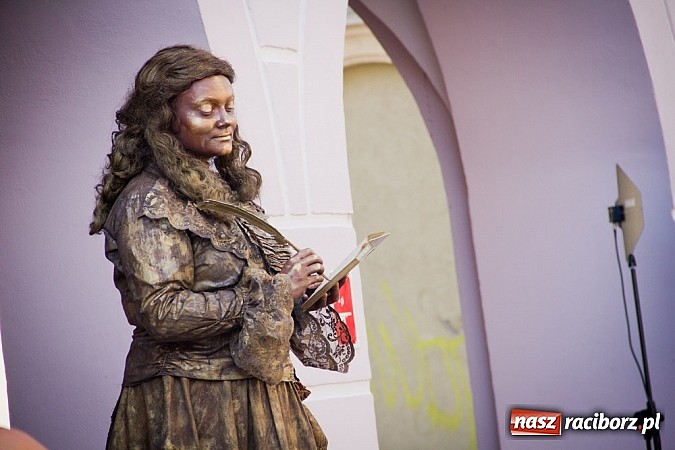 Zdjęcie w galerii na portalu naszraciborz.pl: Narodowe Czytanie Fredry przy RCI wiadomości z regionu