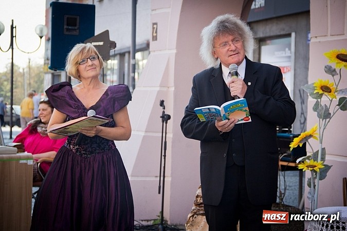 Zdjęcie w galerii na portalu naszraciborz.pl: Narodowe Czytanie Fredry przy RCI wiadomości z regionu