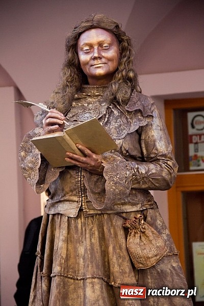 Zdjęcie w galerii na portalu naszraciborz.pl: Narodowe Czytanie Fredry przy RCI wiadomości z regionu