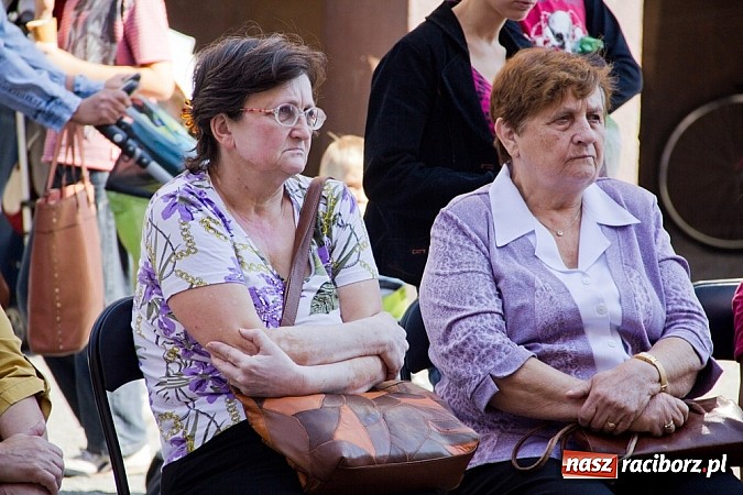 Zdjęcie w galerii na portalu naszraciborz.pl: Narodowe Czytanie Fredry przy RCI wiadomości z regionu