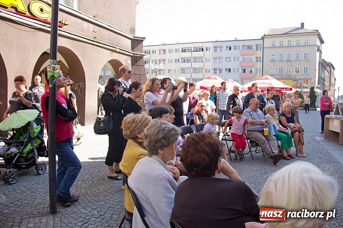 Zdjęcie w galerii na portalu naszraciborz.pl: Narodowe Czytanie Fredry przy RCI wiadomości z regionu
