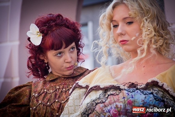 Zdjęcie w galerii na portalu naszraciborz.pl: Narodowe Czytanie Fredry przy RCI wiadomości z regionu