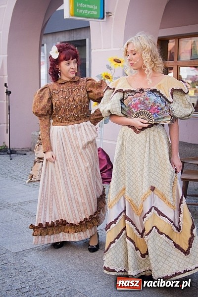 Zdjęcie w galerii na portalu naszraciborz.pl: Narodowe Czytanie Fredry przy RCI wiadomości z regionu