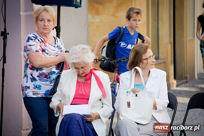 Zdjęcie w galerii na portalu naszraciborz.pl: Narodowe Czytanie Fredry przy RCI wiadomości z regionu