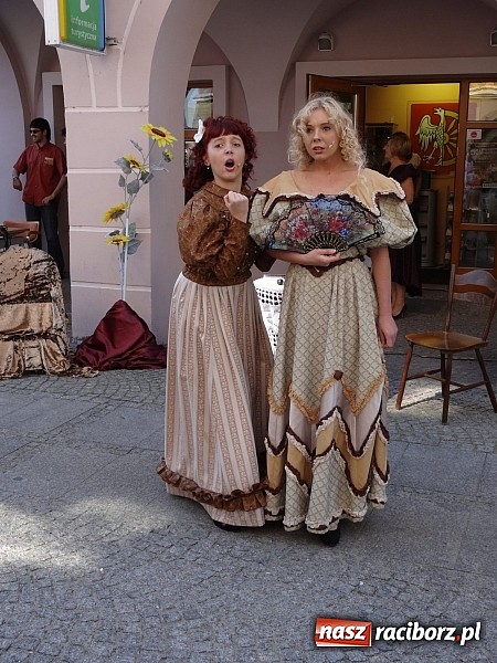 Zdjęcie w galerii na portalu naszraciborz.pl: Narodowe Czytanie Fredry przy RCI wiadomości z regionu