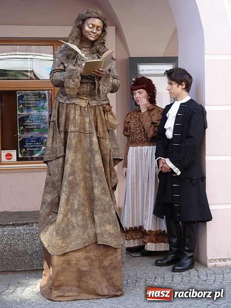 Zdjęcie w galerii na portalu naszraciborz.pl: Narodowe Czytanie Fredry przy RCI wiadomości z regionu