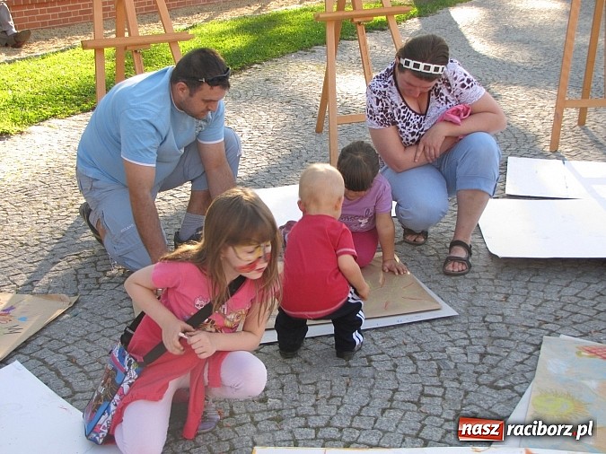 Zdjęcie w galerii na portalu naszraciborz.pl: Narodowe Czytanie Fredry - Zamek Piastowski wiadomości z regionu