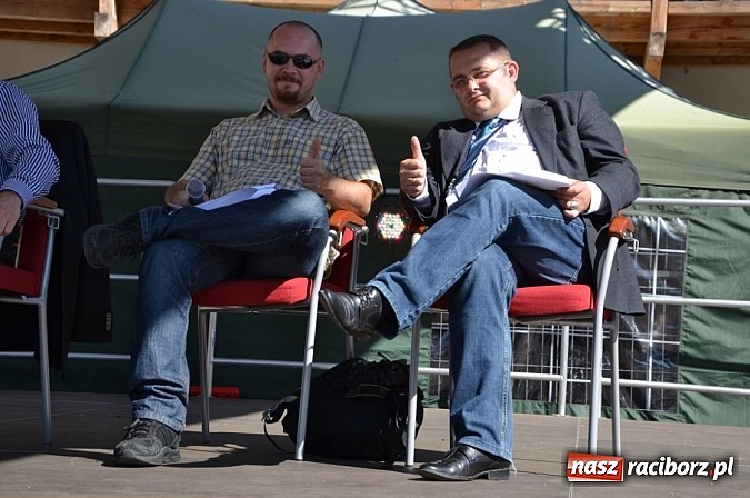 Zdjęcie w galerii na portalu naszraciborz.pl: Narodowe Czytanie Fredry - Zamek Piastowski wiadomości z regionu