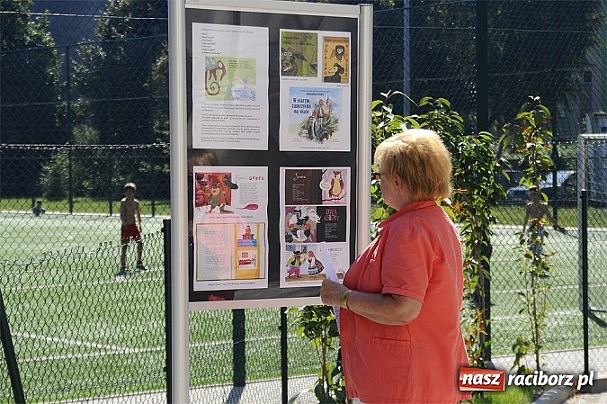 Zdjęcie w galerii na portalu naszraciborz.pl: Zemsta w bibliotece, czyli Narodowe Czytanie wiadomości z regionu