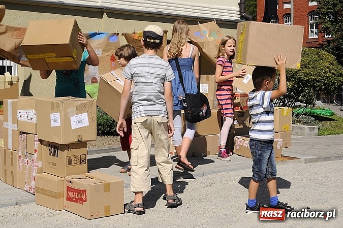 Zdjęcie w galerii na portalu naszraciborz.pl: Zemsta w bibliotece, czyli Narodowe Czytanie wiadomości z regionu