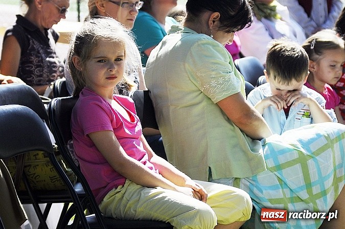 Zdjęcie w galerii na portalu naszraciborz.pl: Zemsta w bibliotece, czyli Narodowe Czytanie wiadomości z regionu