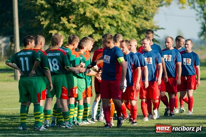 Zdjęcie w galerii na portalu naszraciborz.pl: Nerwowo w Nieboczowach. Gospodarze górą nad Wojnowicami wiadomości z regionu