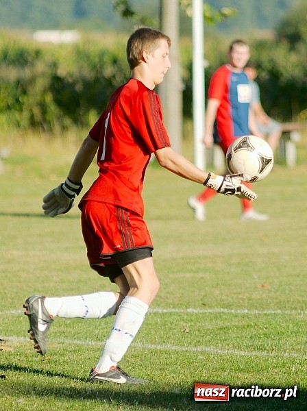 Zdjęcie w galerii na portalu naszraciborz.pl: Nerwowo w Nieboczowach. Gospodarze górą nad Wojnowicami wiadomości z regionu