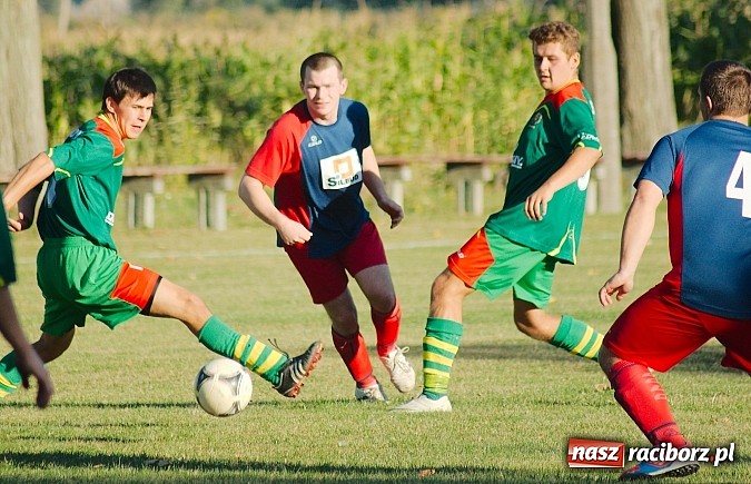 Zdjęcie w galerii na portalu naszraciborz.pl: Nerwowo w Nieboczowach. Gospodarze górą nad Wojnowicami wiadomości z regionu