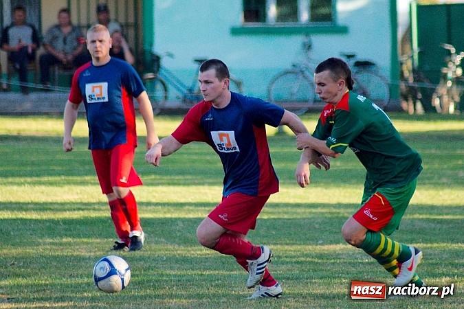Zdjęcie w galerii na portalu naszraciborz.pl: Nerwowo w Nieboczowach. Gospodarze górą nad Wojnowicami wiadomości z regionu