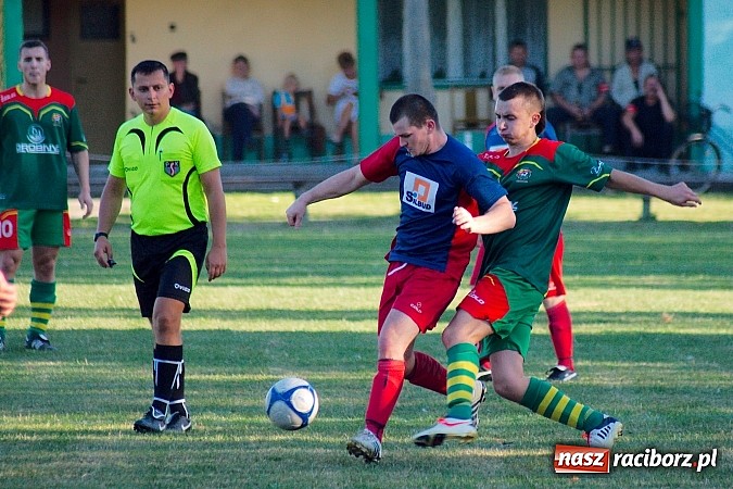 Zdjęcie w galerii na portalu naszraciborz.pl: Nerwowo w Nieboczowach. Gospodarze górą nad Wojnowicami wiadomości z regionu