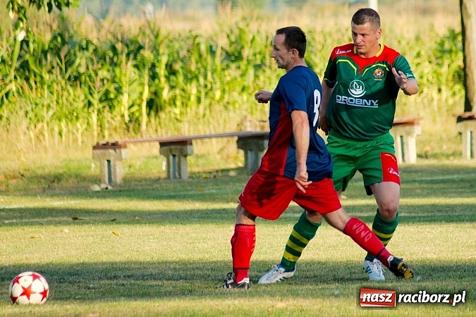 Zdjęcie w galerii na portalu naszraciborz.pl: Nerwowo w Nieboczowach. Gospodarze górą nad Wojnowicami wiadomości z regionu