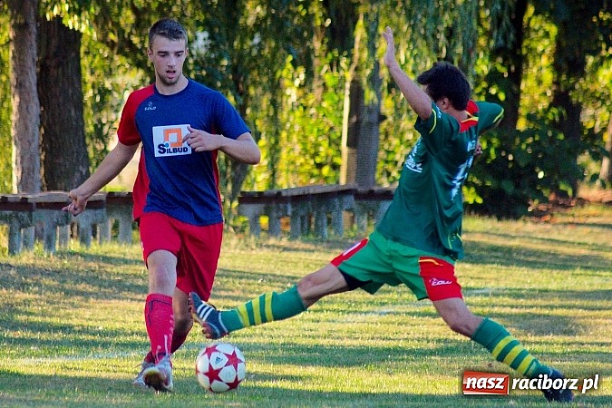 Zdjęcie w galerii na portalu naszraciborz.pl: Nerwowo w Nieboczowach. Gospodarze górą nad Wojnowicami wiadomości z regionu