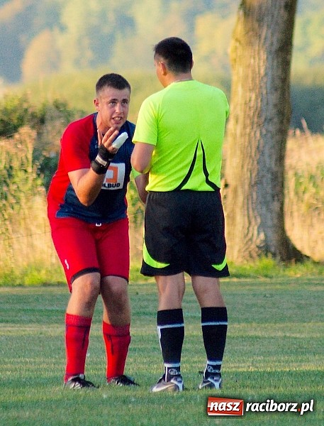 Zdjęcie w galerii na portalu naszraciborz.pl: Nerwowo w Nieboczowach. Gospodarze górą nad Wojnowicami wiadomości z regionu