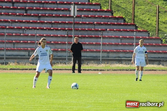 Zdjęcie w galerii na portalu naszraciborz.pl: Siedem bramek unitek na Zamkowej wiadomości z regionu