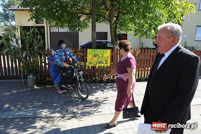 Zdjęcie w galerii na portalu naszraciborz.pl: Dożynki gminne Kuźni Raciborskiej - mała Ruda z wielkim korowodem wiadomości z regionu