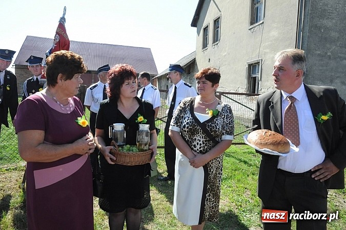 Zdjęcie w galerii na portalu naszraciborz.pl: Dożynki gminne Kuźni Raciborskiej - mała Ruda z wielkim korowodem wiadomości z regionu