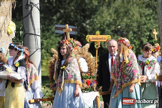 Zdjęcie w galerii na portalu naszraciborz.pl: Dożynki gminne Kuźni Raciborskiej - mała Ruda z wielkim korowodem wiadomości z regionu