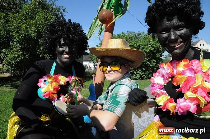 Zdjęcie w galerii na portalu naszraciborz.pl: Dożynki Gminy Krzyżanowice - gigantyczny korowód w Bolesławiu wiadomości z regionu