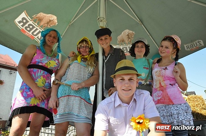 Zdjęcie w galerii na portalu naszraciborz.pl: Dożynki Gminy Krzyżanowice - gigantyczny korowód w Bolesławiu wiadomości z regionu