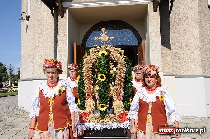 Zdjęcie w galerii na portalu naszraciborz.pl: Dożynki Gminy Krzyżanowice - gigantyczny korowód w Bolesławiu wiadomości z regionu