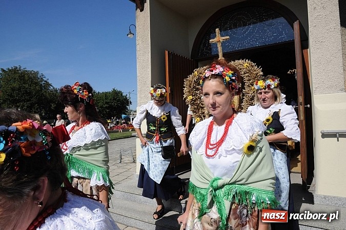 Zdjęcie w galerii na portalu naszraciborz.pl: Dożynki Gminy Krzyżanowice - gigantyczny korowód w Bolesławiu wiadomości z regionu