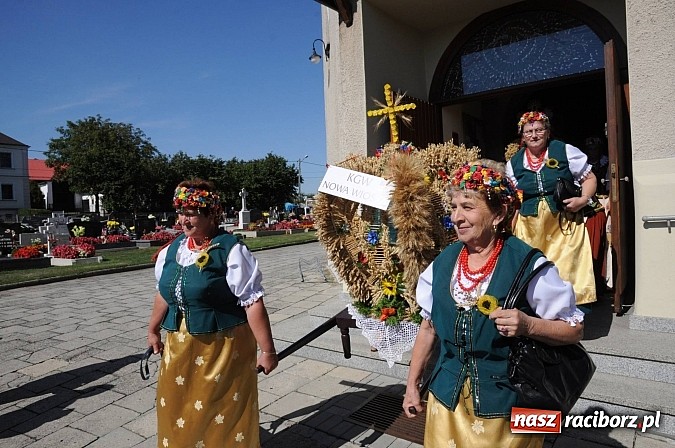 Zdjęcie w galerii na portalu naszraciborz.pl: Dożynki Gminy Krzyżanowice - gigantyczny korowód w Bolesławiu wiadomości z regionu