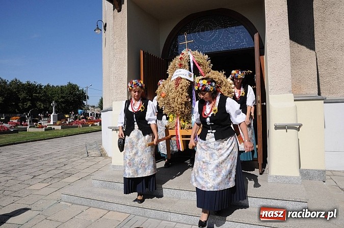 Zdjęcie w galerii na portalu naszraciborz.pl: Dożynki Gminy Krzyżanowice - gigantyczny korowód w Bolesławiu wiadomości z regionu