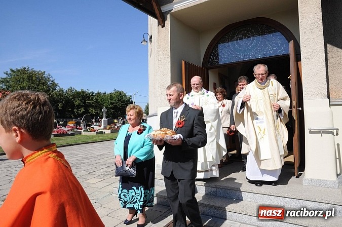 Zdjęcie w galerii na portalu naszraciborz.pl: Dożynki Gminy Krzyżanowice - gigantyczny korowód w Bolesławiu wiadomości z regionu
