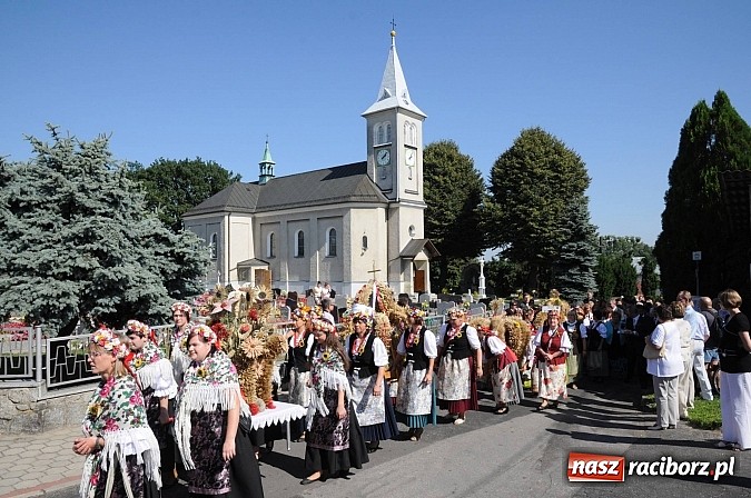 Zdjęcie w galerii na portalu naszraciborz.pl: Dożynki Gminy Krzyżanowice - gigantyczny korowód w Bolesławiu wiadomości z regionu