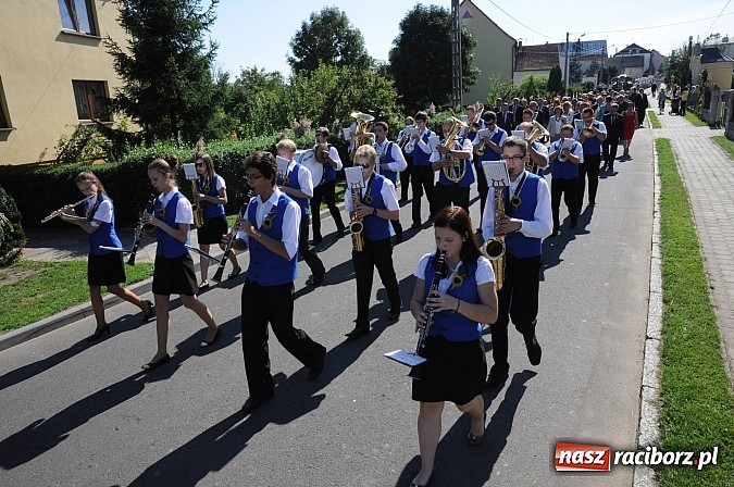 Zdjęcie w galerii na portalu naszraciborz.pl: Dożynki Gminy Krzyżanowice - gigantyczny korowód w Bolesławiu wiadomości z regionu