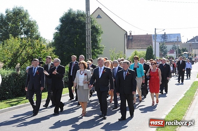 Zdjęcie w galerii na portalu naszraciborz.pl: Dożynki Gminy Krzyżanowice - gigantyczny korowód w Bolesławiu wiadomości z regionu