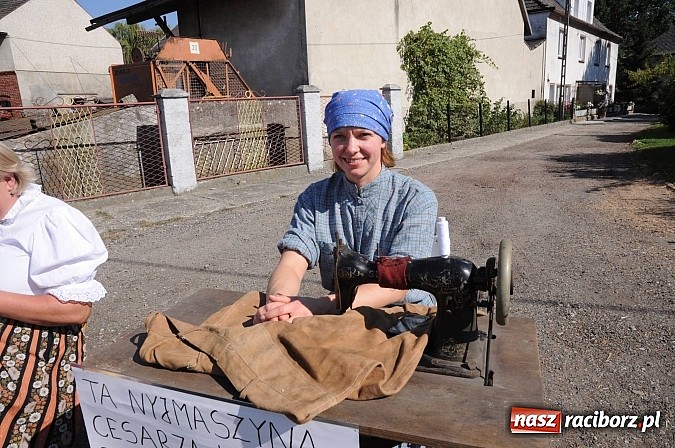 Zdjęcie w galerii na portalu naszraciborz.pl: Dożynki Gminy Krzyżanowice - gigantyczny korowód w Bolesławiu wiadomości z regionu