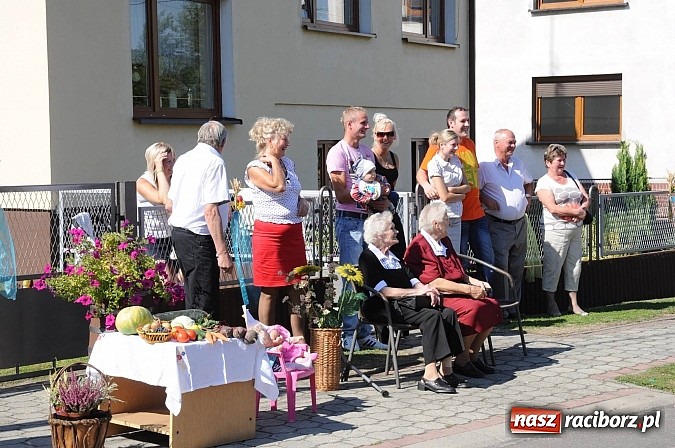 Zdjęcie w galerii na portalu naszraciborz.pl: Dożynki Gminy Krzyżanowice - gigantyczny korowód w Bolesławiu wiadomości z regionu