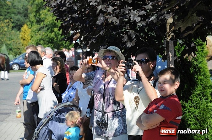 Zdjęcie w galerii na portalu naszraciborz.pl: Dożynki Gminy Krzyżanowice - gigantyczny korowód w Bolesławiu wiadomości z regionu