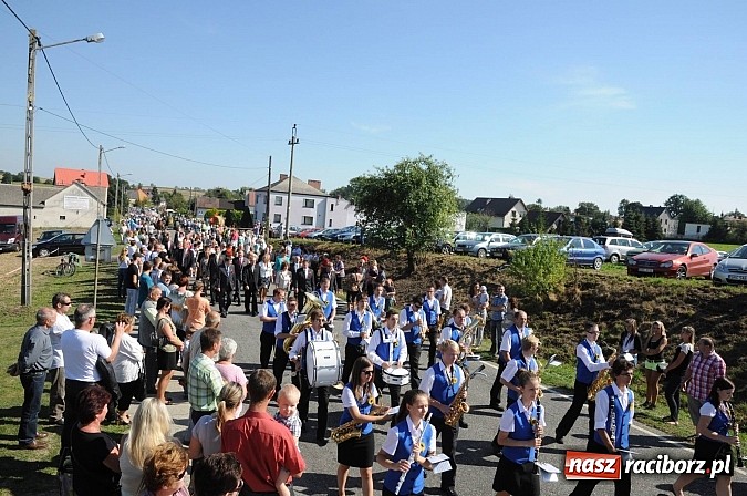 Zdjęcie w galerii na portalu naszraciborz.pl: Dożynki Gminy Krzyżanowice - gigantyczny korowód w Bolesławiu wiadomości z regionu