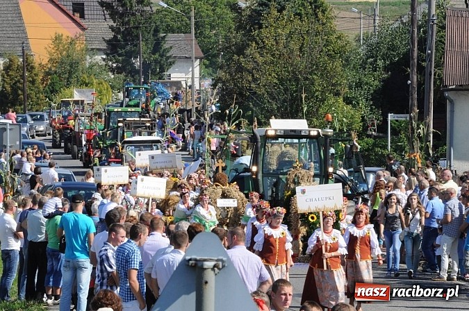 Zdjęcie w galerii na portalu naszraciborz.pl: Dożynki Gminy Krzyżanowice - gigantyczny korowód w Bolesławiu wiadomości z regionu