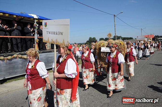 Zdjęcie w galerii na portalu naszraciborz.pl: Dożynki Gminy Krzyżanowice - gigantyczny korowód w Bolesławiu wiadomości z regionu