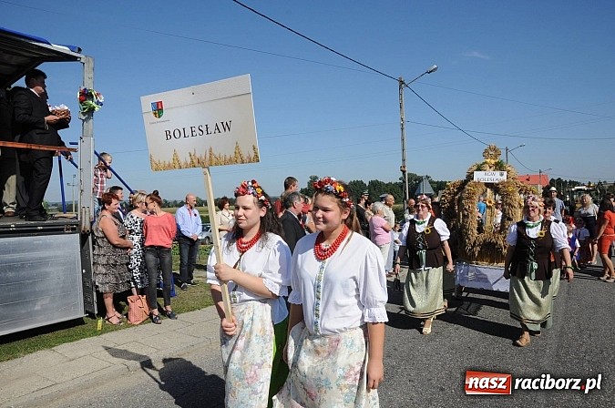 Zdjęcie w galerii na portalu naszraciborz.pl: Dożynki Gminy Krzyżanowice - gigantyczny korowód w Bolesławiu wiadomości z regionu
