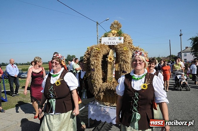 Zdjęcie w galerii na portalu naszraciborz.pl: Dożynki Gminy Krzyżanowice - gigantyczny korowód w Bolesławiu wiadomości z regionu