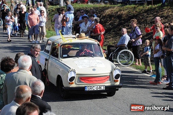 Zdjęcie w galerii na portalu naszraciborz.pl: Dożynki Gminy Krzyżanowice - gigantyczny korowód w Bolesławiu wiadomości z regionu