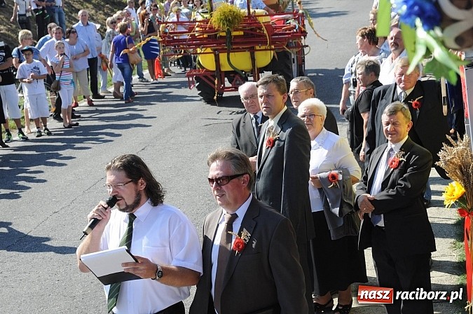 Zdjęcie w galerii na portalu naszraciborz.pl: Dożynki Gminy Krzyżanowice - gigantyczny korowód w Bolesławiu wiadomości z regionu